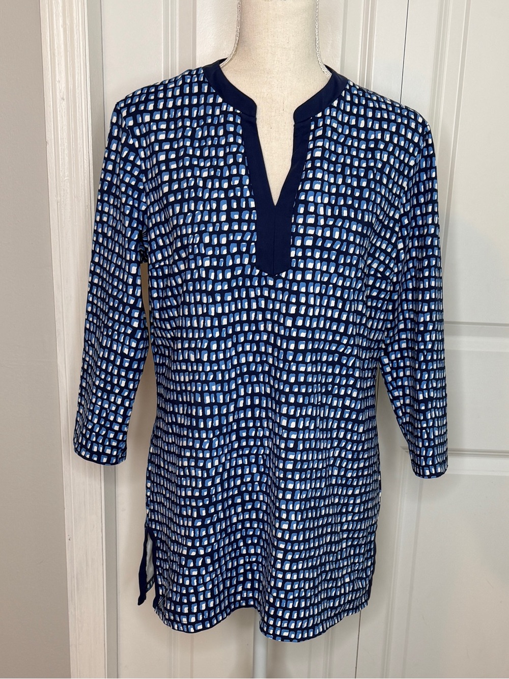 J. McLaughlin Blue White Geometric Boca Tunic Top Large Catalina Cloth Preppy
